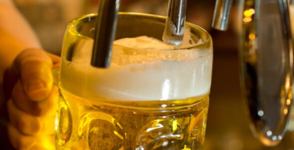 Brandmauer? Am Stammtisch kann man über alles reden