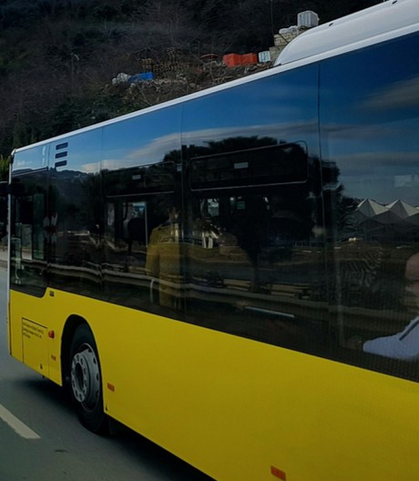 Prügel im Linienbus: Der Täter war „ein Mann“