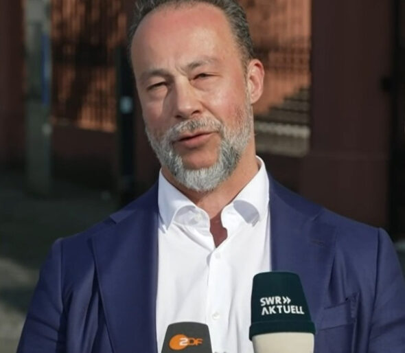 Heute hui, morgen pfui: Wie Herr Bollinger drei Tage nach seinem Wahlerfolg abserviert wurde