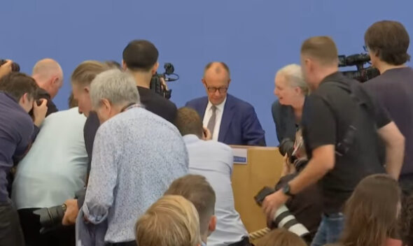 Der Kanzler vor dem Mainstream-Mob: „Wir haben es offenkundig nicht geschafft“